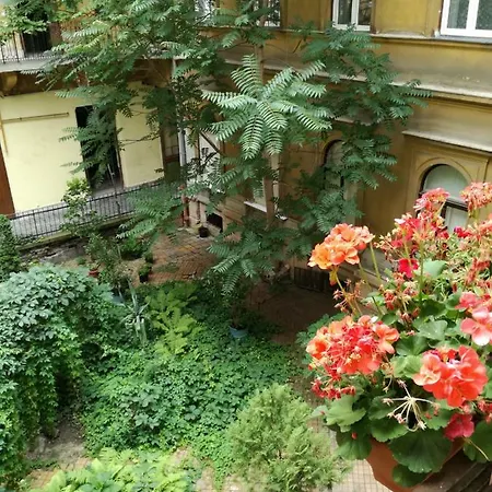 Apartment Quiet Oasis Kiraly Str.